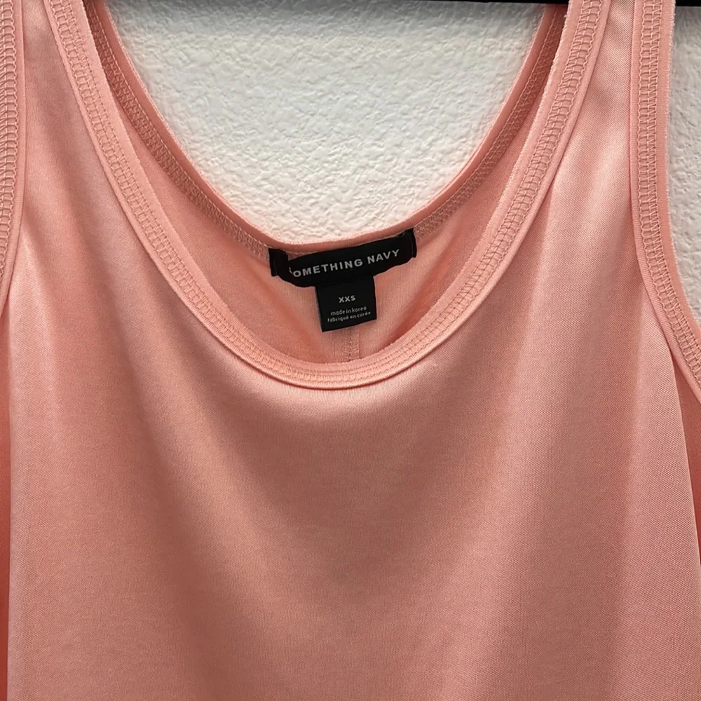 New Something Navy slinky pink top